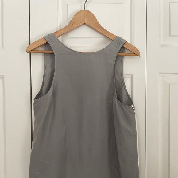 Everlane Silk Sleep Set in Silver with White Stripe - Picture 2 of 8